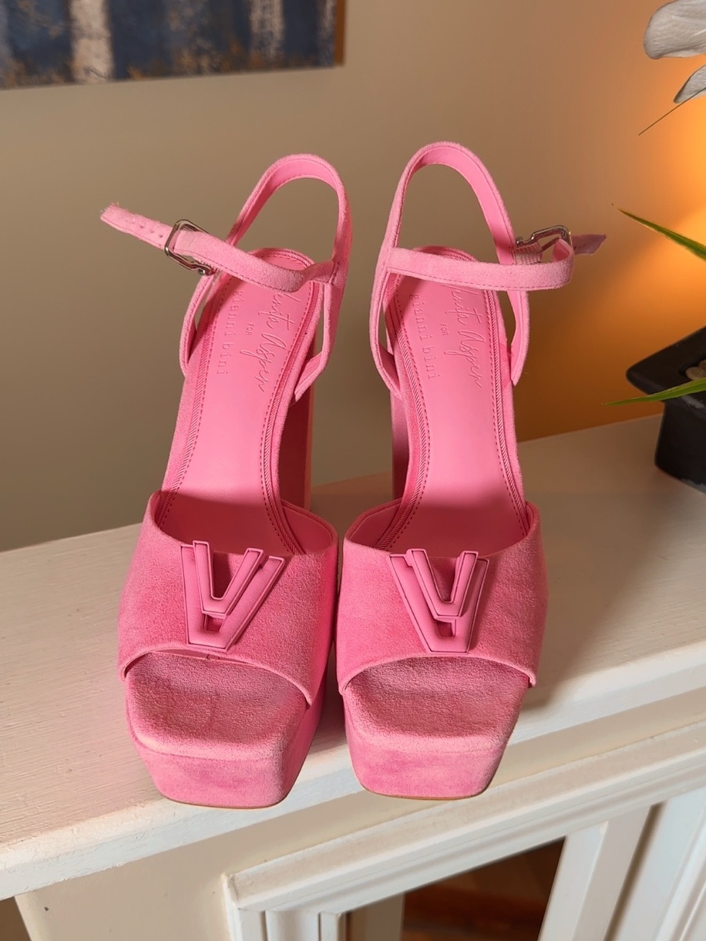 Gianni Bini X Venita Aspen Sienna pink suede platform